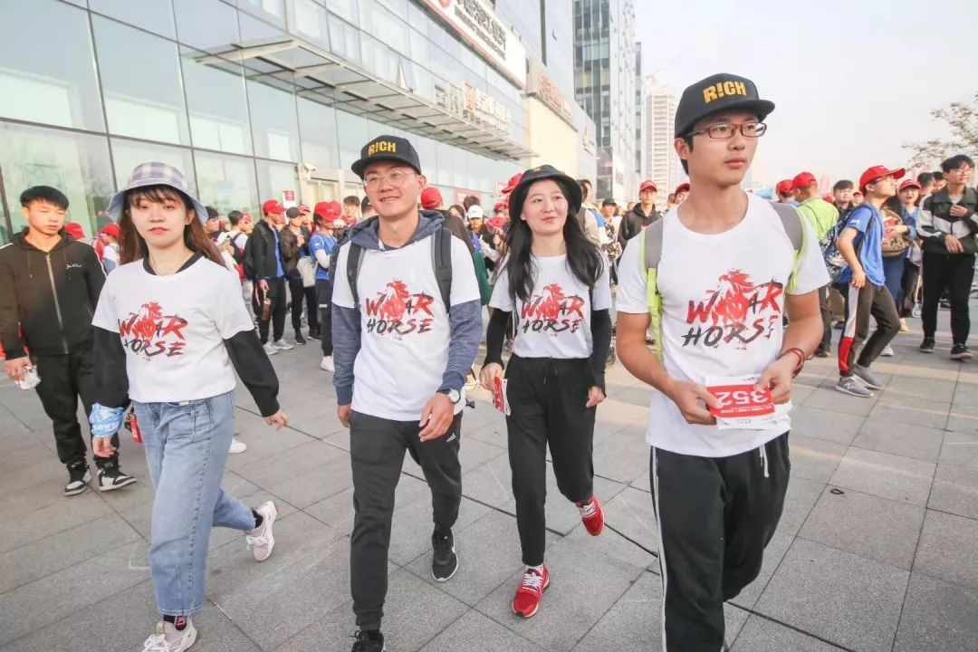 戰(zhàn)馬相伴，勇不止步丨戰(zhàn)馬毅行百公里戰(zhàn)隊招募令！